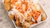 Gerai Ci Cong Fan A Kung terkenal dengan rasanya yang enak. Disajikan lengkap dengan  gorengan dan saus yang gurih pedas. Tambahan wijen menambah aroma. Foto: Instagram @chicongfan.akung