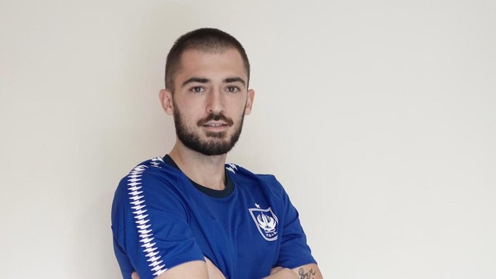 Eks gelandang Timnas Kroasia U-19 Duje Javorvic trial di PSIS Semarang.