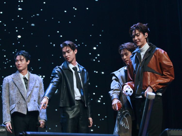 Nggak Bisa Move On dari Konser F4 Thailand di Jakarta