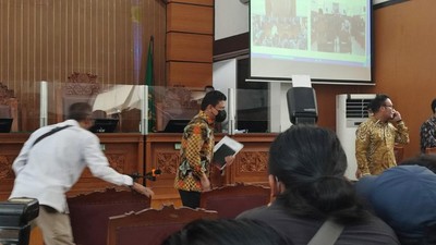 Buku Hitam yang Tak Pernah Lepas dari Ferdy Sambo