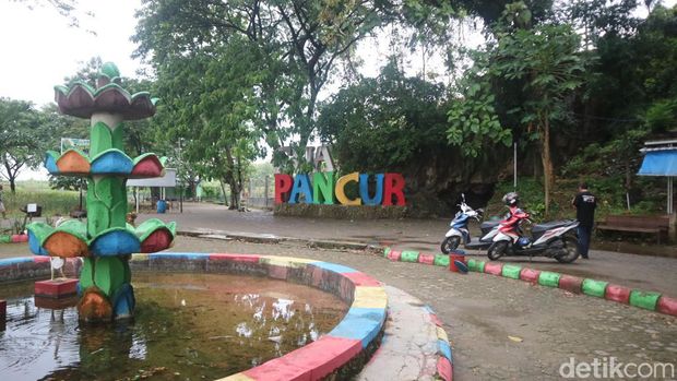 Gua Pancur di Pegunungan Kendeng, Kabupaten Pati. Foto diambil Senin (17/10/2022).