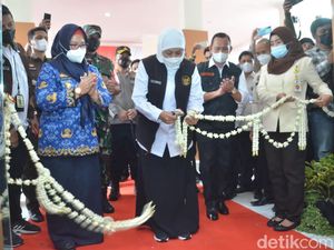 Warga Gresik Mulai November Bisa Bayar Pajak Tanpa Sesak di Samsat Baru