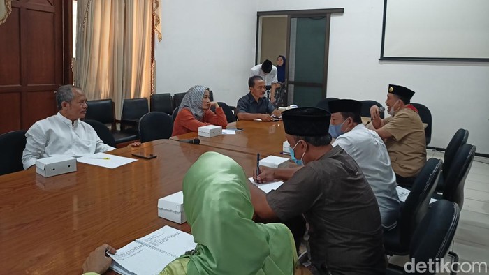 hearing DPRD Ponorogo dengan SMPN 6 Ponorogo