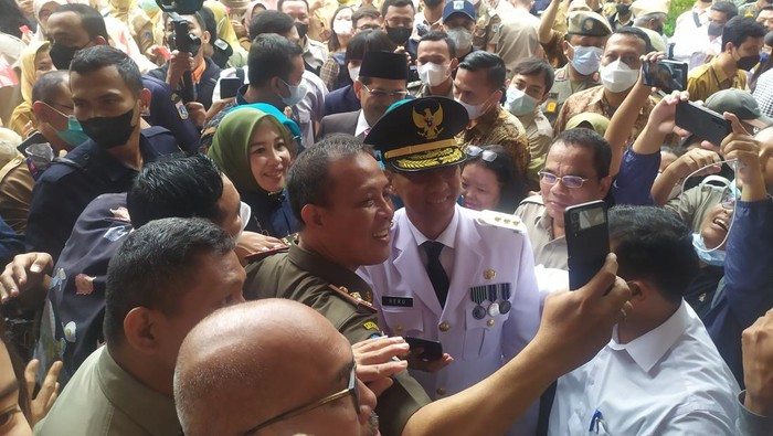 Heru Budi Hartono Tiba di Balai Kota Usai Resmi Jadi Pj Gubernur DKI