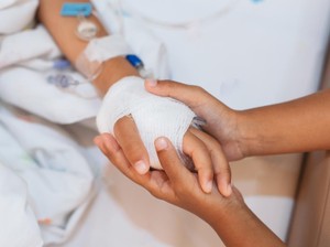 Komisi IX DPR RI Minta Investigasi Gagal Ginjal Akut Anak RI Dipercepat!