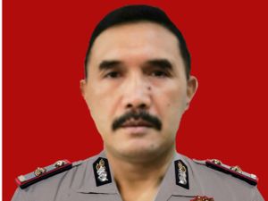 Kapolsek Kalibaru Terlibat Kasus Teddy Minahasa Dicopot, Dimutasi ke Yanma