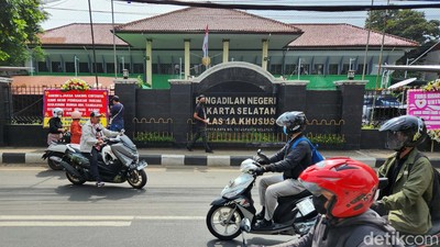 Kondisi Lalu Lintas di Depan PN Jaksel Jelang Sidang Ferdy Sambo