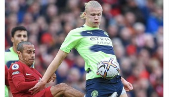 Thiago tak ingin ada Haaland yang mendominasi sepakbola, tulis akun ini. Foto: Twitter