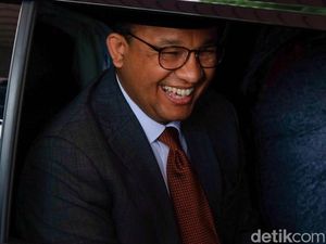 Menerka Maksud Anies Sebut Ada Menko Mau Ubah Konstitusi