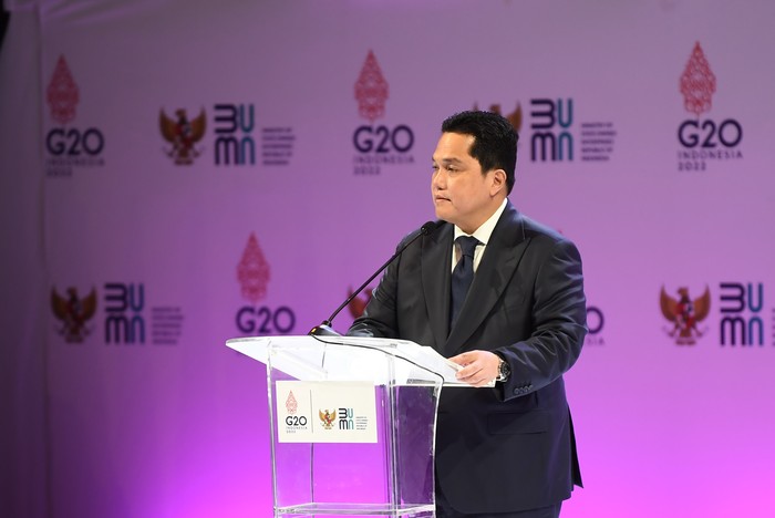 Menteri BUMN Erick Thohir berpidato saat pembukaan State-Owned Enterprises (SOE) International Conference di Bali Nusa Dua Convention Center (BNDCC), Bali, Senin (17/10/2022). SOE International Conference yang mengangkat tema 