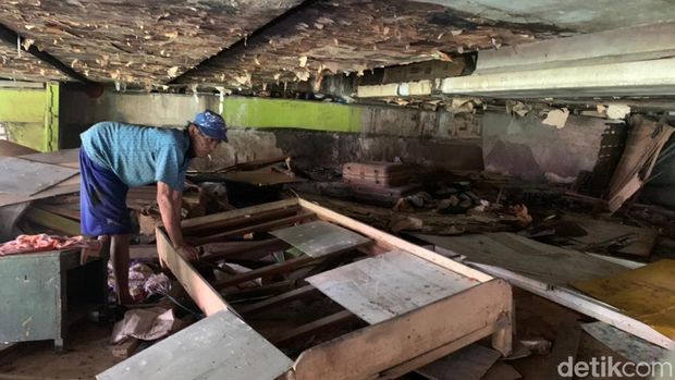 Penghuni kolong Tol Dupak dipindah ke tempat yang lebih layak