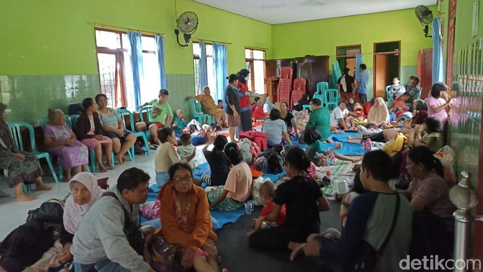 Pengungsi banjir Blitar