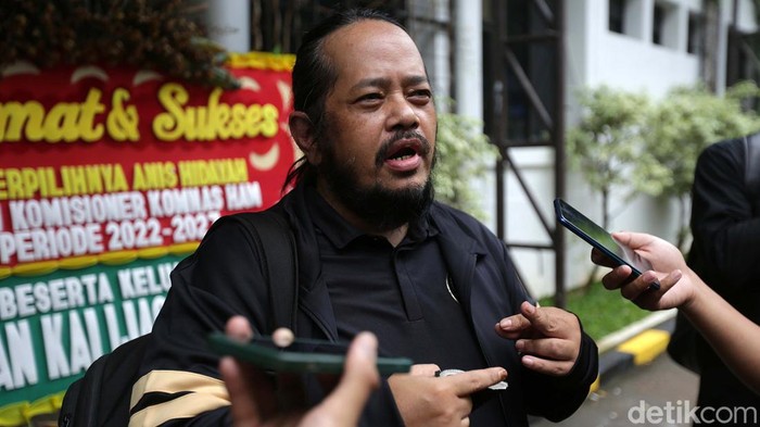 Paguyuban Suporter Timnas Indonesia (PSTI) memenuhi panggilan Komnas HAM. Mereka diperiksa terkait tragedi Kanjuruhan.