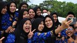Senangnya Orang-orang Ini Diangkat Jadi PNS