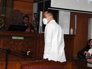 Ricky Rizal Dengar Cerita Kuat Maruf Kejar Yosua Sambil Bawa Pisau