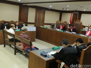 Husni Fahmi-Isnu Edhi Divonis 4 Tahun Bui Terkait Kasus Korupsi e-KTP