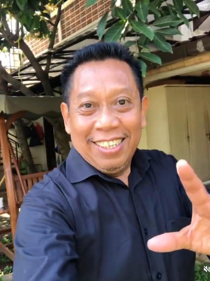 Kondisi Tukul Arwana membaik, begini potret terbarunya.