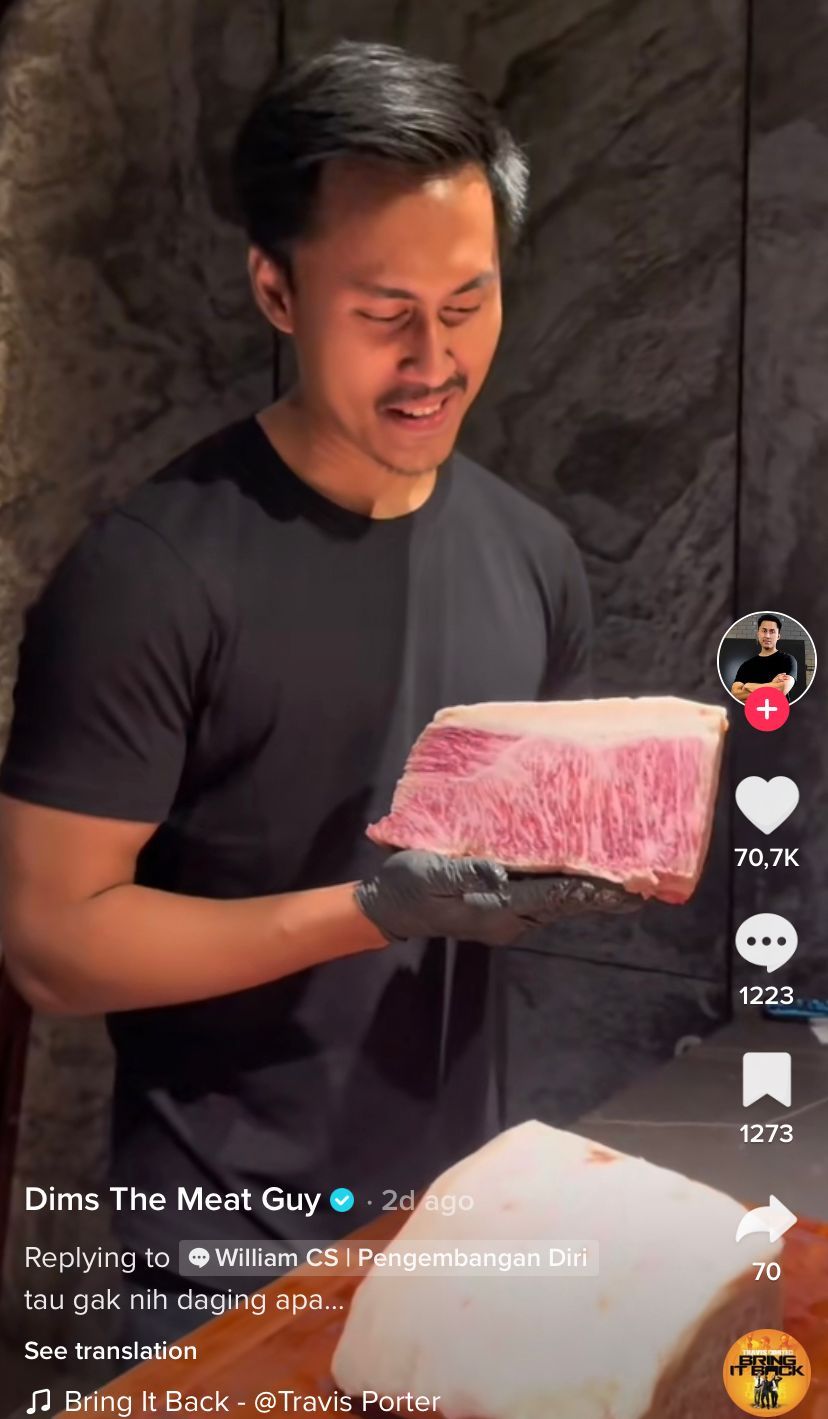 Wow! Dims the Meat Guy Masak Wagyu Langka Pakai Pisau Jepang Bersejarah
