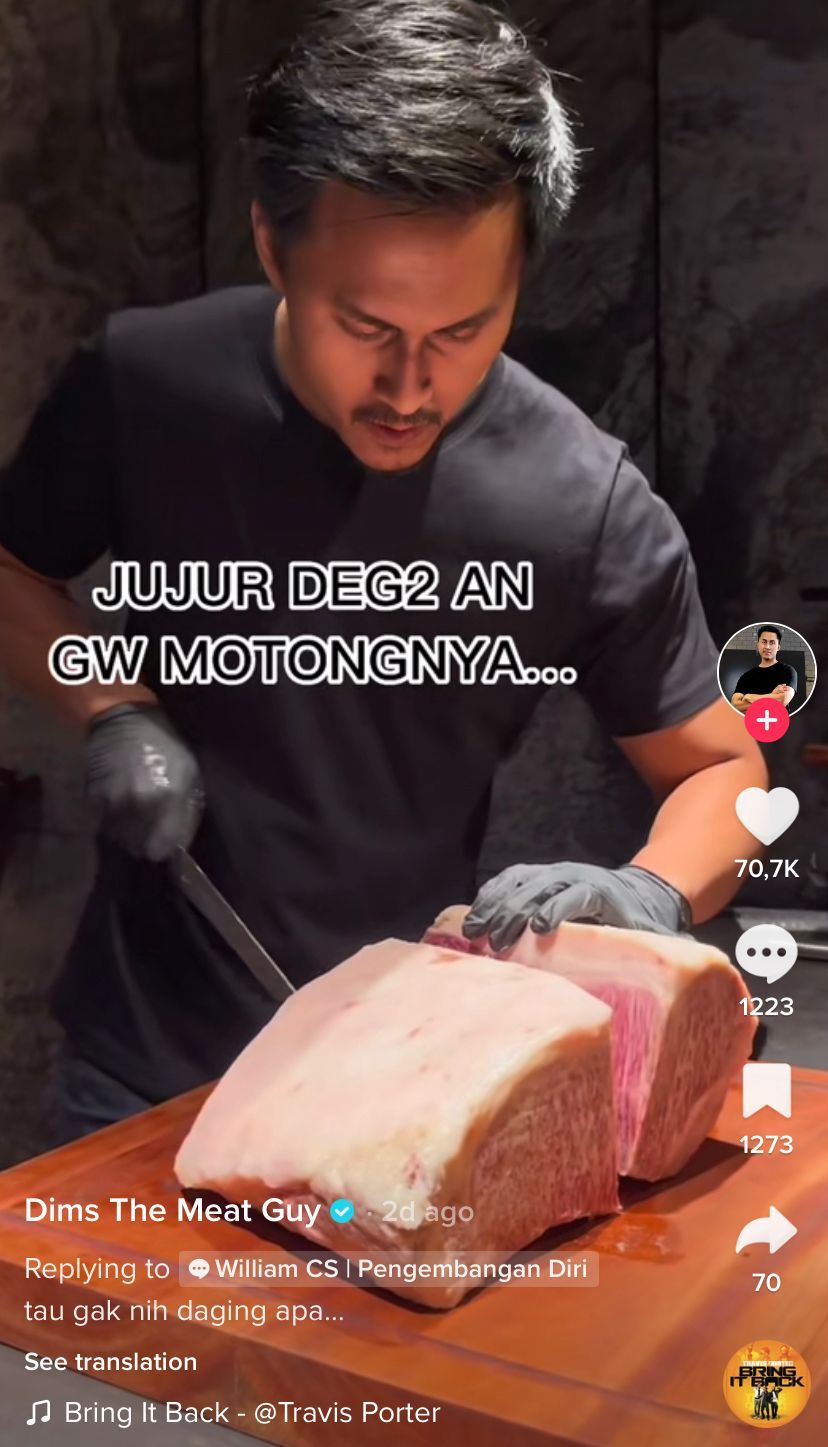 Wow! Dims the Meat Guy Masak Wagyu Langka Pakai Pisau Jepang Bersejarah
