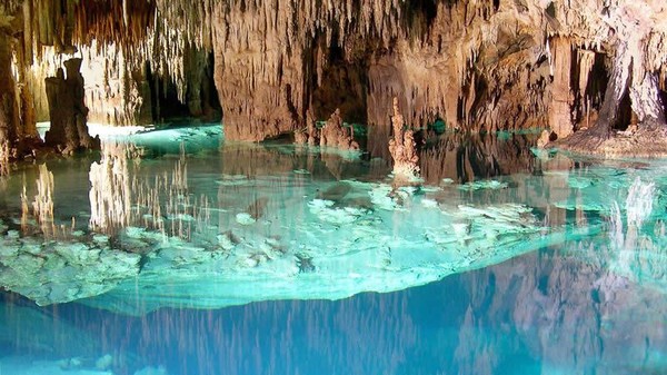 Di Quintana Roo, Mexico, ada Sistema Ox Bel Ha. Gua ini berarti tiga jalur air dalam bahasa Maya. Pada Januari 2022 panjang gua ini disurvei mencapai 319,5 km lho. Dok. playas.com