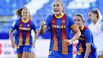 Saya sangat senang bisa kembali ke sini. Setahun yang lalu saya bisa memenangkan hadiah ini dan itu mendorong saya untuk ingin menjadi lebih baik lagi, kata Putellas dalam pidatonya. Foto: Instagram