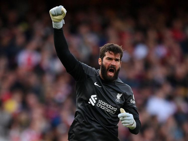 Alisson Mengejar Gelar Kiper Raja Assist