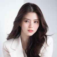 Han So Hee menyadari bagian wajahnya yang tidak asimetris dan dianggap sebagai daya tarik. Sudut matanya cukup tinggi dan sisi kiri wajahnya terlihat lebih panjang. Foto: Instagram