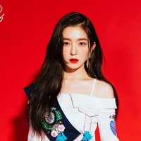 Sahabat Jennie, Irene Red Velvet juga punya sisi wajah yang lebih panjang pada bagian kiri. Ahli bedah plastik menyorot hidungnya sedikit mengarah ke kanan. Foto: Instagram