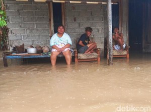 BMKG Banyuwangi Sebut Cuaca Ekstrem Saat Ini Belum Puncaknya