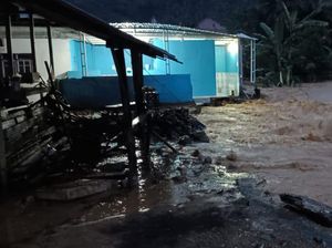Banjir Bandang Pujiharjo Malang Hanyutkan Bangunan TPQ-Belasan Rumah Rusak