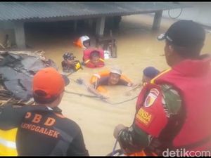 Terjebak Banjir, Safrodin Bingung Evakuasi Ayahnya hingga Akhirnya Meninggal