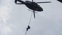 Selain itu TNI berencana mengerahkan 6.000 personel untuk membantu Polri dalam kegiatan KTT G20.  