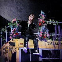 Big Hit Music pun telah mengkonfirmasi kabar tersebut hari ini, Selasa (18/10/2022) meskipun masih merahasiakan musisi yang berkolaborasi dengannya. “Single solo Jin dijadwalkan akan dirilis pada akhir Oktober.” Foto: dok. Instagram @jin