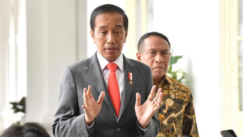 Presiden Joko Widodo (Jokowi) mengaku mendapatkan apresiasi dari FIFA untuk merobohkan Stadion Kanjuruhan, Malang. Hal itu dilakukan agar Stadion Kanjuruhan bisa berstandar FIFA.