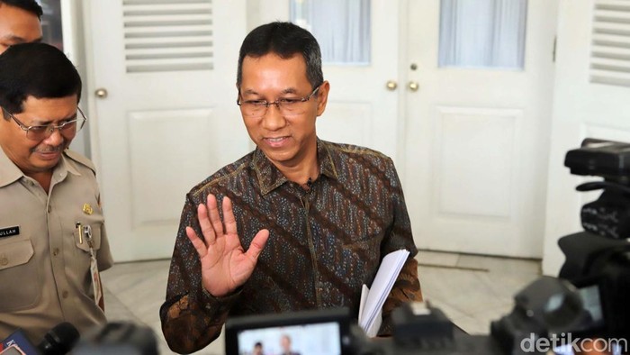 Pj Gubernur DKI Jakarta, Heru Budi Hartono membuka kembali meja aduan di Balai Kota DKI Jakarta. Begini suasananya pagi ini.