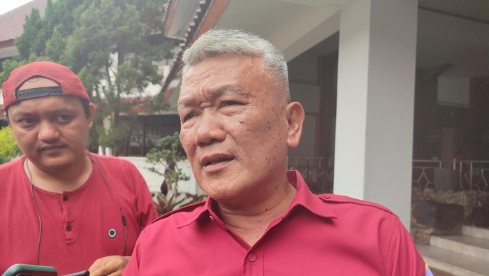 Kepala Dinas Bina Marga dan Penataan Ruang Jawa Barat (Jabar), Bambang Tirtoyuliono