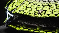 Hasil akhirnya adalah sebuah karya seni yang mengesankan dengan berat 2.200 kg yang sebenarnya lebih banyak dari model lainnya yang memiliki berat 1.595 kg.   