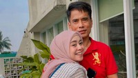 Lesti Kejora begitu dekat dengan ayahnya. Foto: Instagram Ayah Lesti