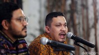Survei LSI Denny JA menggunakan metedologi sampling multi-stage random sampling dengan jumlah 1.200 responden yang diwawancarai secara tatap muka. Margin of error survei 2,9 persen dengan waktu pengumpulan data dengan wawancara tatap muka pakai kuesioner periode tanggal 11-20 September.
