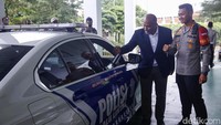 Kapolres Kota Bandara Soekarno Hatta, Kombes Pol Sigit Danny Setiyono mengatakan satu unit BMW 330e itu merupakan unit yang dipinjamkan untuk sudah beroperasi untuk pengawalan tamu G20 yang datang dari Bandara Soekarno Hatta.