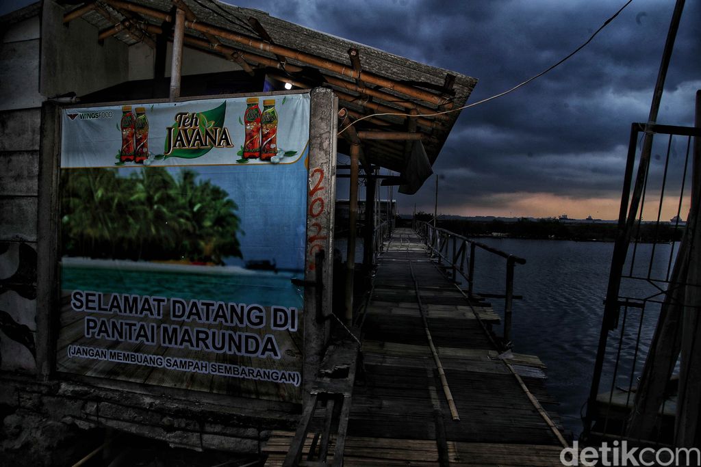 Pantai Marunda
