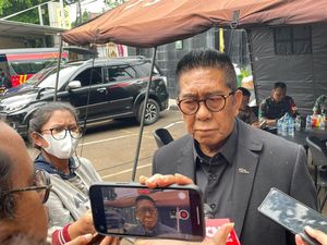 Misteri Mundurnya Henry Yoso dari Pengacara Teddy Minahasa yang Belum Diungkap