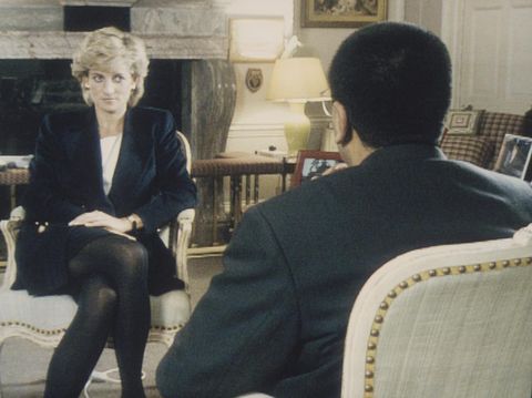 Martin Bashir interviews Princess Diana in Kensington Palace for the television program Panorama. (Photo by © Pool Photograph/Corbis/Corbis via Getty Images)