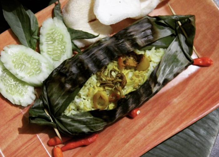 Sedap Mantap! 5 Nasi Bakar yang Punya Isian Komplet