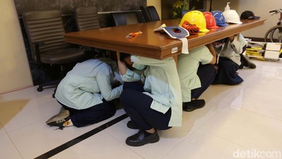 Simulasi Kebencanaan Gempa Bumi di RSUD Kemayoran