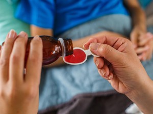 Kematian Gagal Ginjal Jadi 194, Menkes Minta Apotek Kontrol Pemberian Obat Sirup