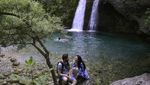 Temaram Musim Gugur di Air Terjun Para Dewa