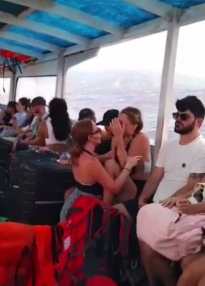 screenshot video viral bule takut ombak