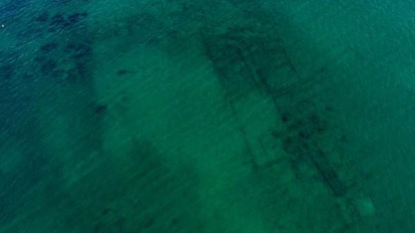Kota Kuno Baia di Italia adalah Las Vegas dari Kekaisaran Romawi. Kota itu kemudian ditinggalkan dan akhirnya tenggelam di teluk dekat Napoli. Bangunan dan patung-patung hingga kini masih terpelihara sangat baik di bawah laut. (Salvatore Laporta/Getty Images) Â Kota Kuno Baia di Italia adalah Las Vegas dari Kekaisaran Romawi. Kota itu kemudian ditinggalkan dan akhirnya tenggelam di teluk dekat Napoli. Bangunan dan patung-patung hingga kini masih terpelihara sangat baik di bawah laut. (Salvatore Laporta/Getty Images) Â