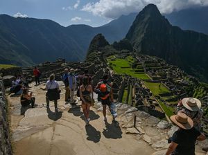 PHP Nunggu Helikoper, Ratusan Turis Terjebak di Machu Picchu